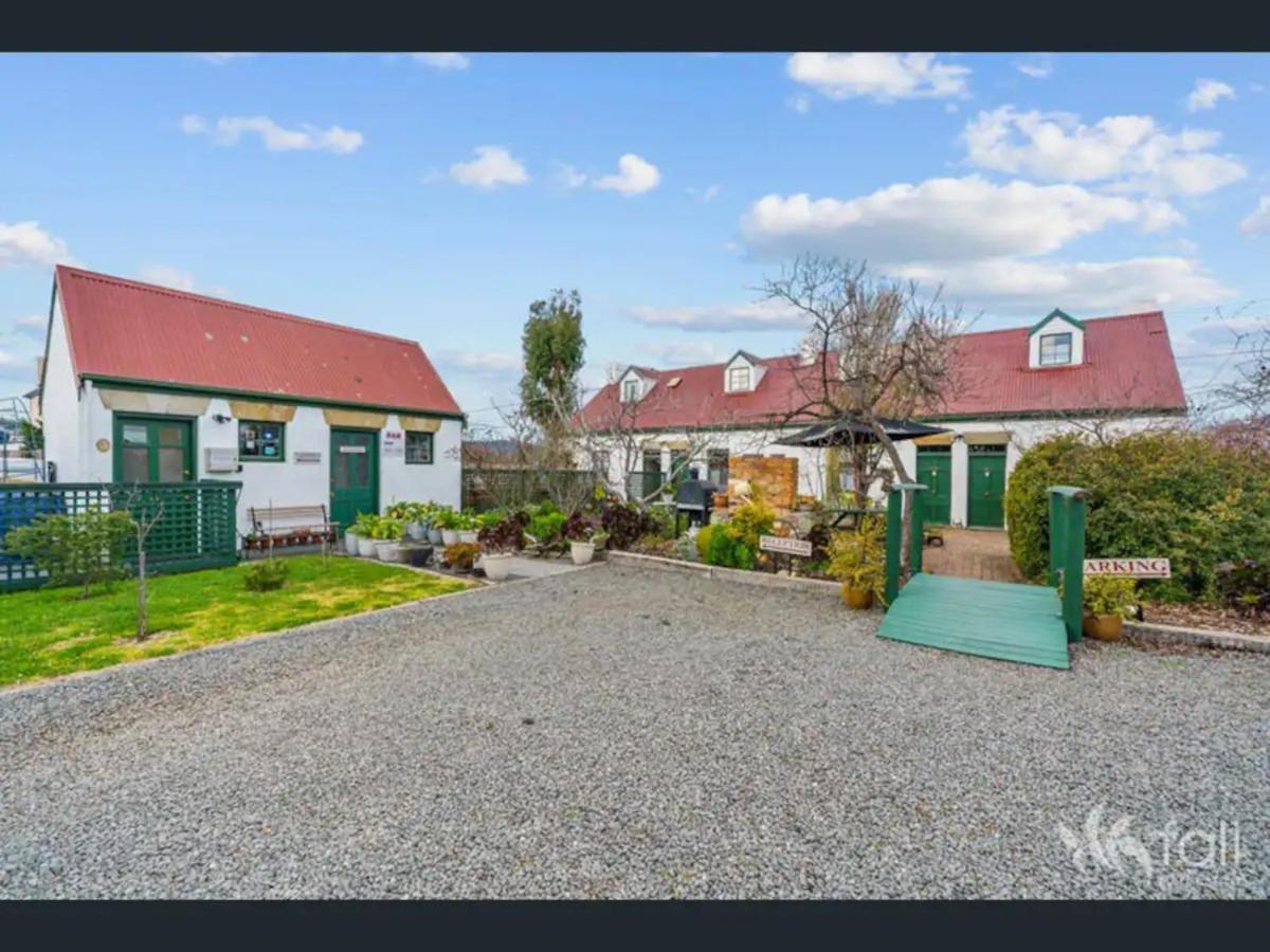 Sorell Barracks Exterior photo
